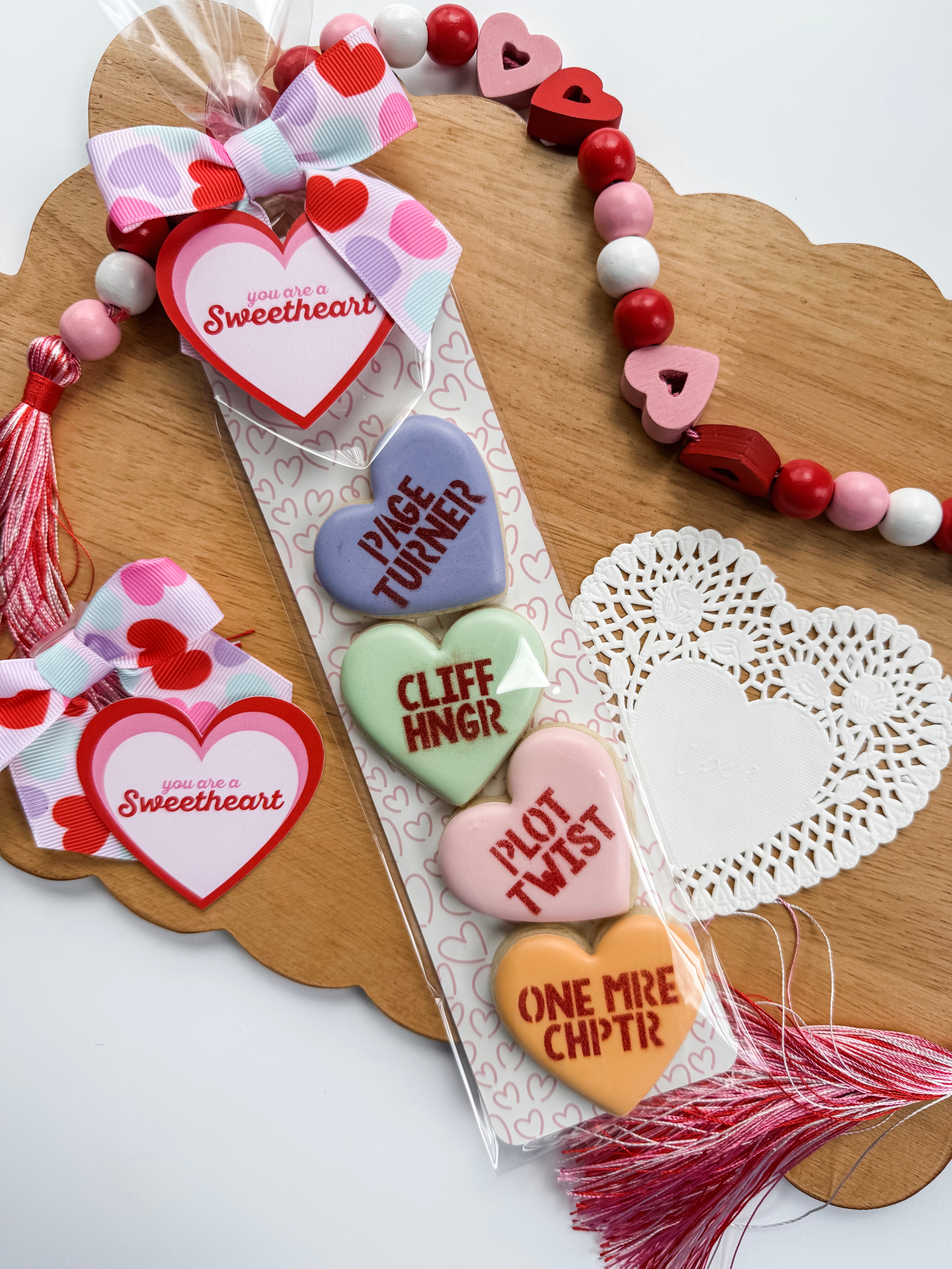 Bookworm Conversation Heart 4-pack